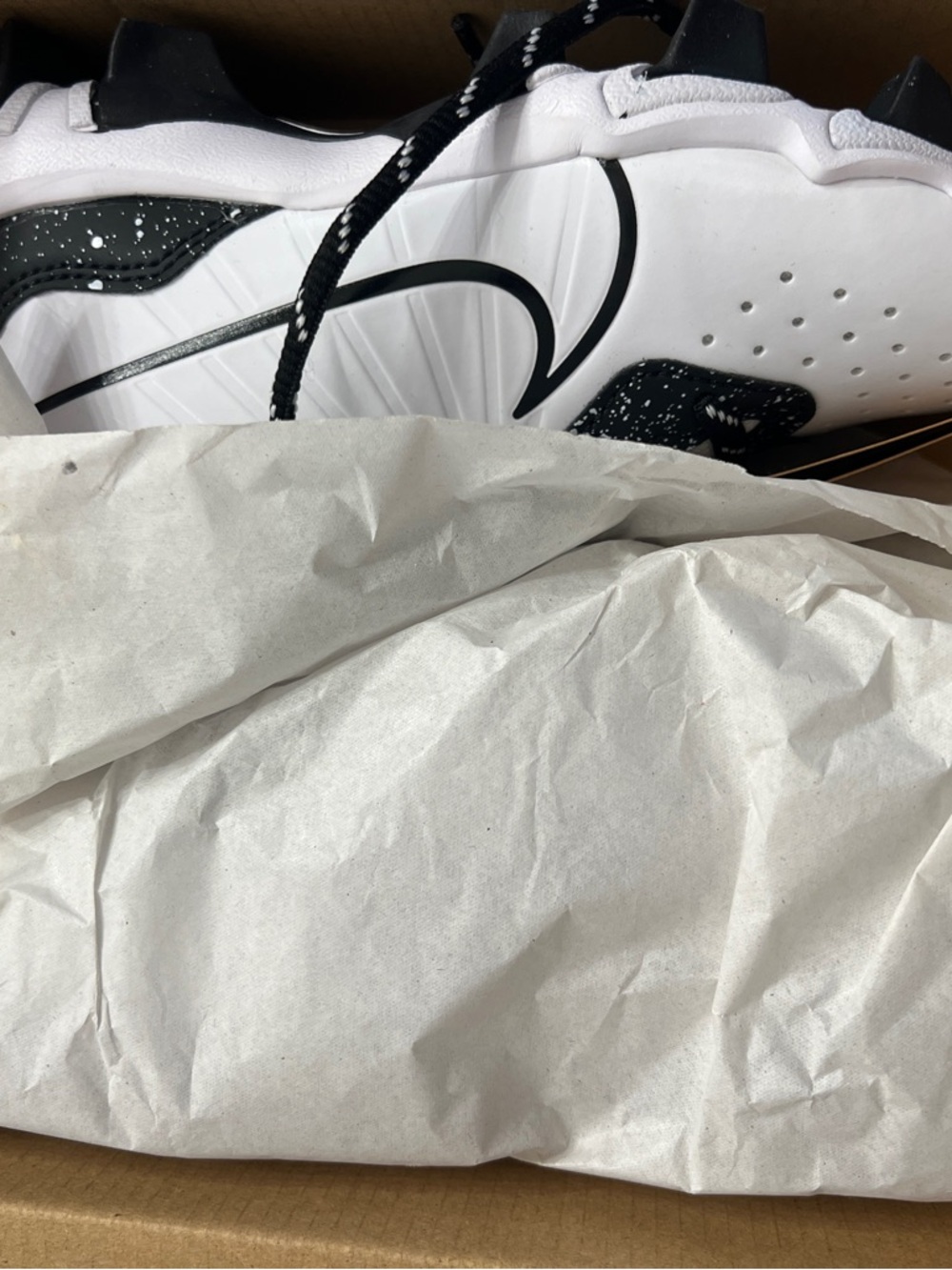 Nike Boys 1Y Baseball Cleats - Picture 2 of 4